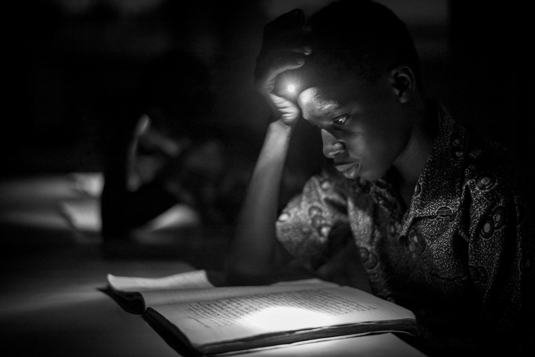 Black and White Photo Awards 2022 Portrait bronze mention - Antonio Damián Gallego - Estudiante de Bobo-Dioulasso