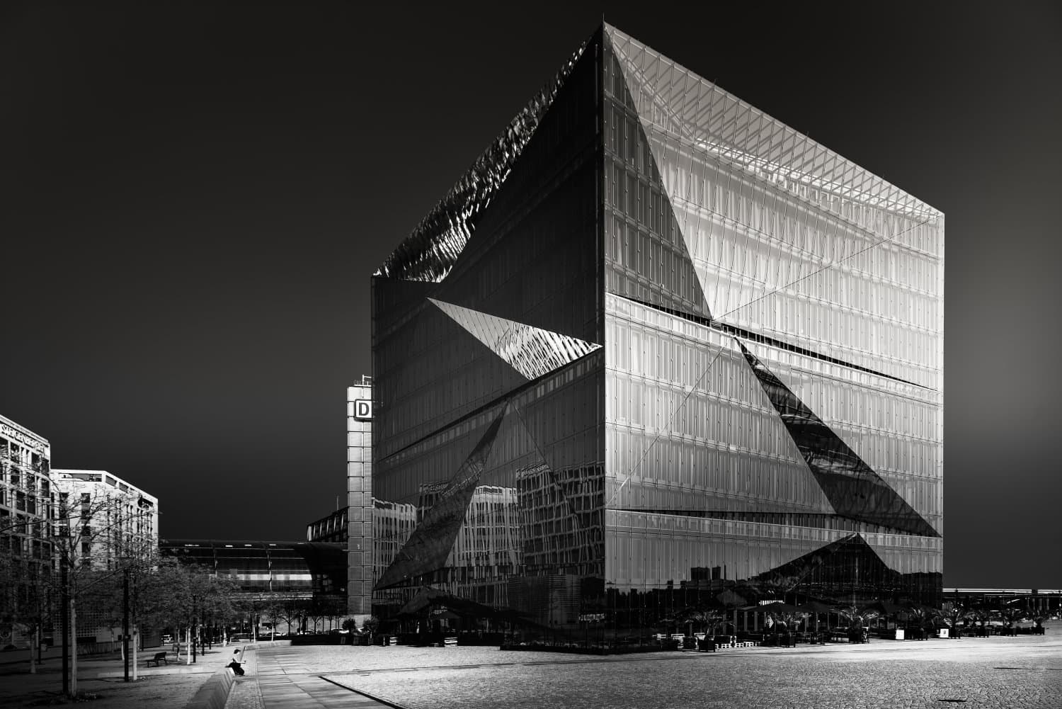 Black and White Photo Awards 2025 - Architecture Silver Mention - Geometry in Silence , by Anna Wacker